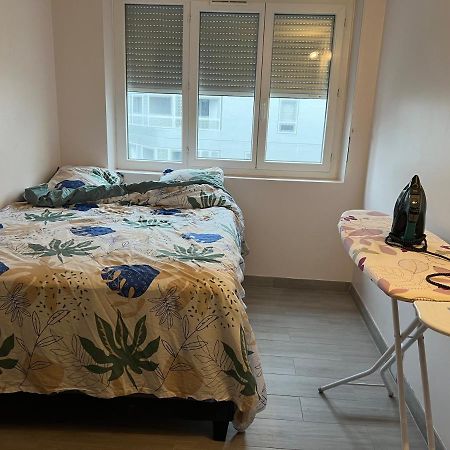 Appartement Pres De La Defense Nanterre Bagian luar foto