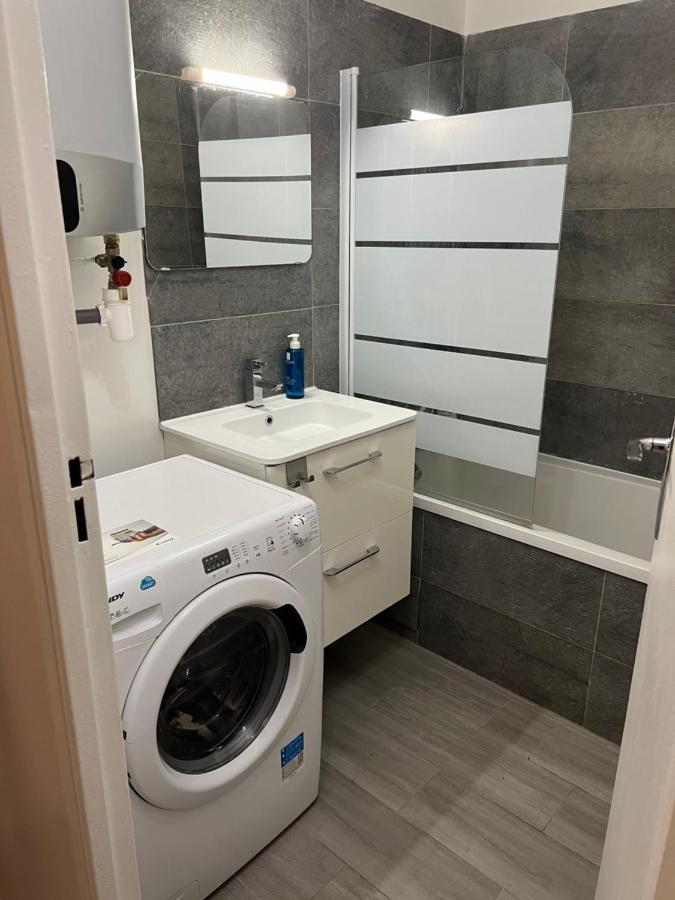Appartement Pres De La Defense Nanterre Bagian luar foto